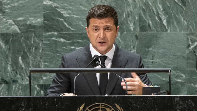 Xi fala com Zelenski e diz que enviará representante da China para negociar&nbsp;paz
