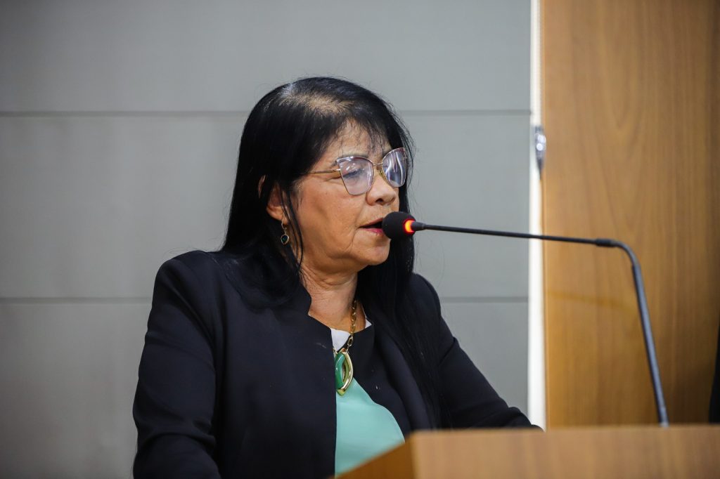 Fátima Araújo comemora ação social do Dia das Mães no João de&nbsp;Deus