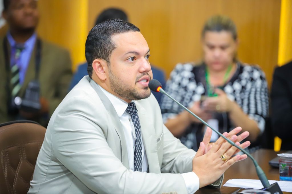 Octávio Soeiro solicita serviços da Carreta da Mulher Maranhense para o Jardim São&nbsp;Cristóvão