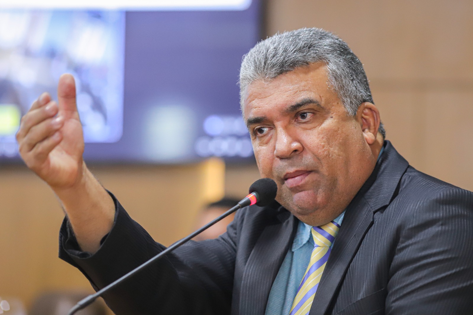 Marcial Lima cobra posição da prefeitura sobre irregularidades na SMTT
