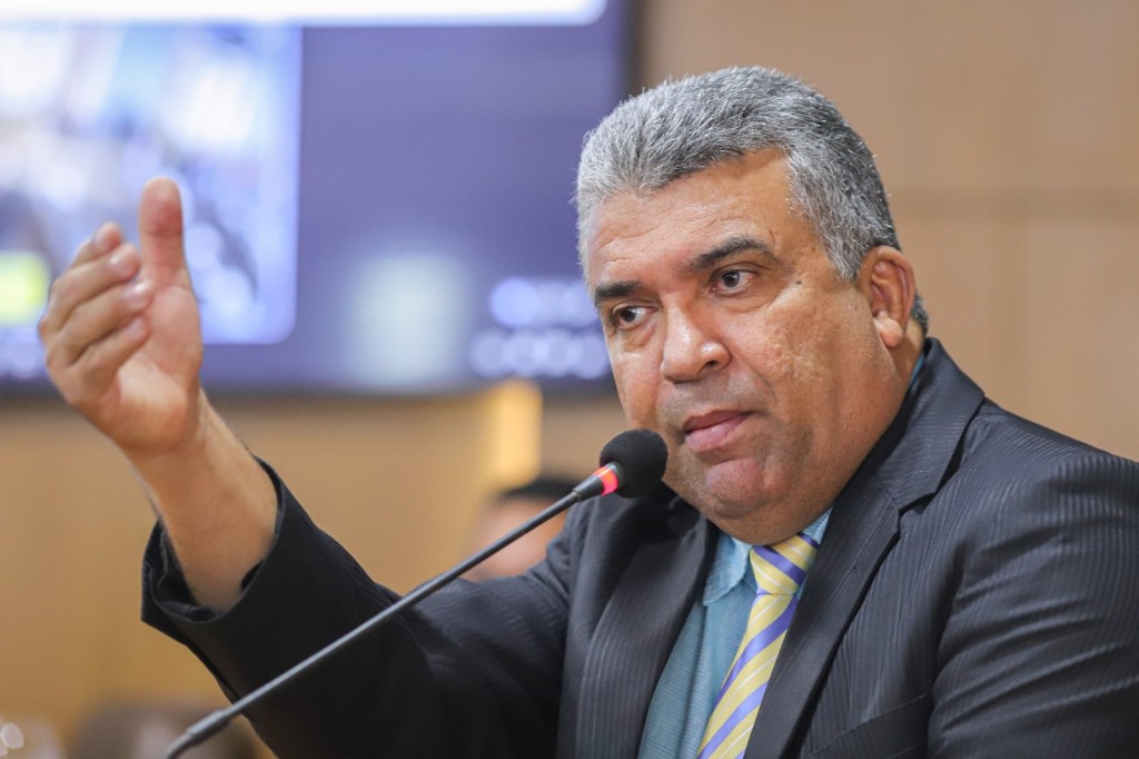 Marcial Lima cobra posição da prefeitura sobre irregularidades na&nbsp;SMTT