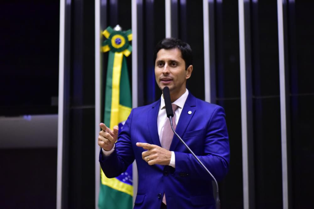 Duarte Júnior denúncia falta de professores em escola no&nbsp;Coroadinho