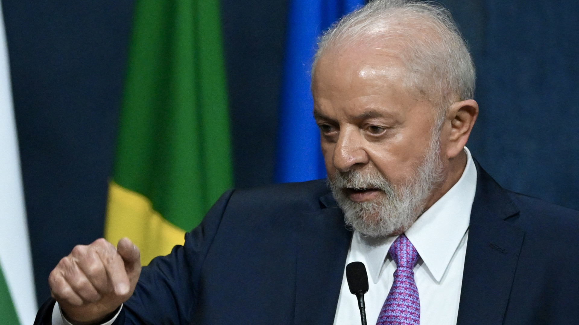 Lula afirma que Brasil voltará a vender 3,8 milhões de carros por ano
