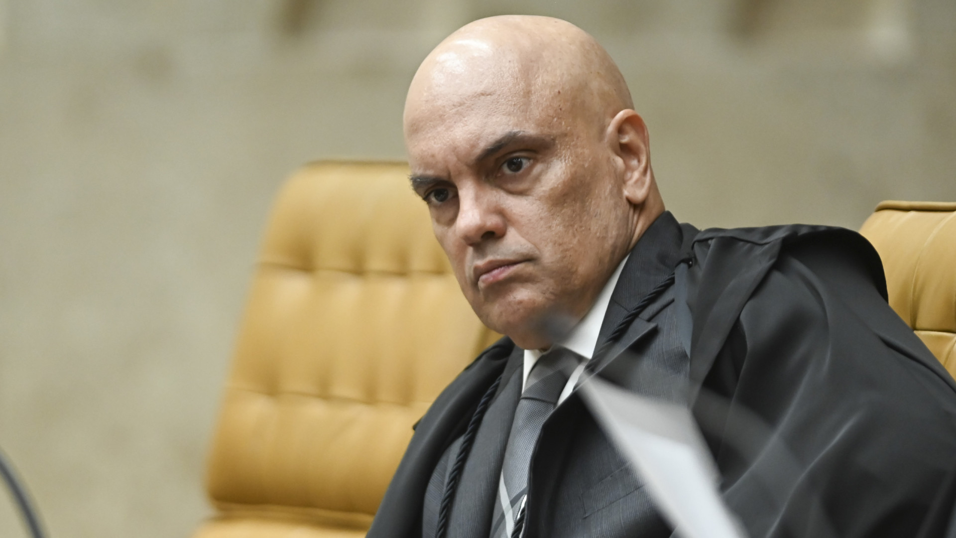 Moraes aparece no Senado e diz que ‘éramos felizes’ antes de redes