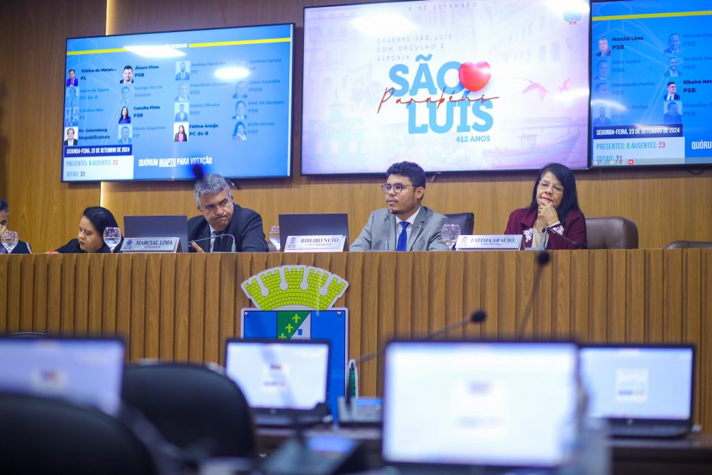 PL quer impedir reboque de veículos em locais proibidos quando condutor estiver presente