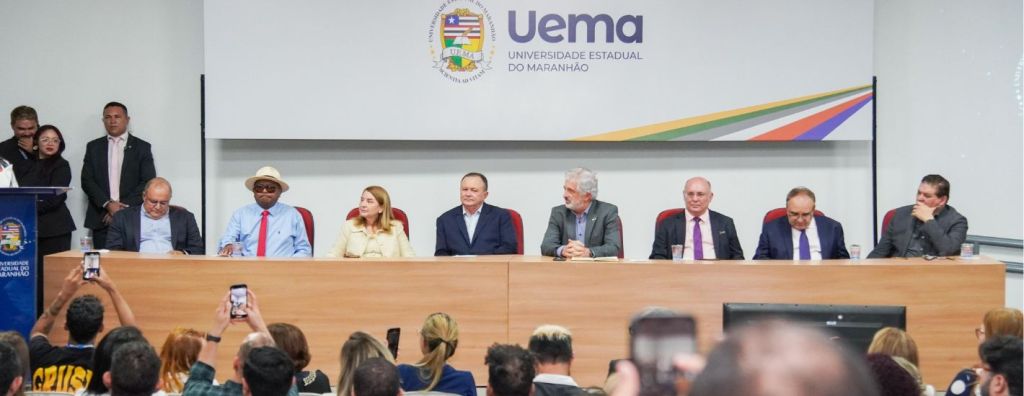 Iracema Vale participa de solenidade de posse de professores da&nbsp;Uema