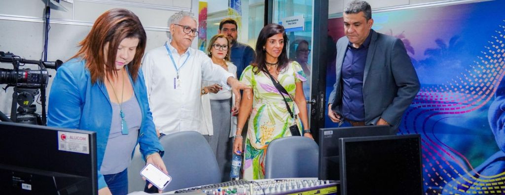 Em visita à Comunicação da Assembleia, coordenadora da Rádio Senado aponta a Rádio Alema como referência nacional em comunicação&nbsp;pública