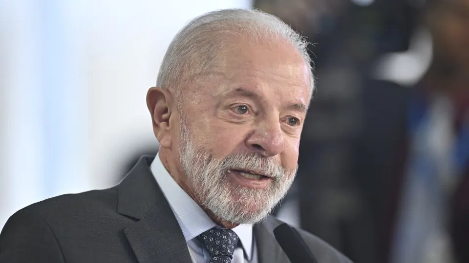 Lula chama Bolsonaro de frouxo e diz que jamais pediria anistia antes de&nbsp;condenado