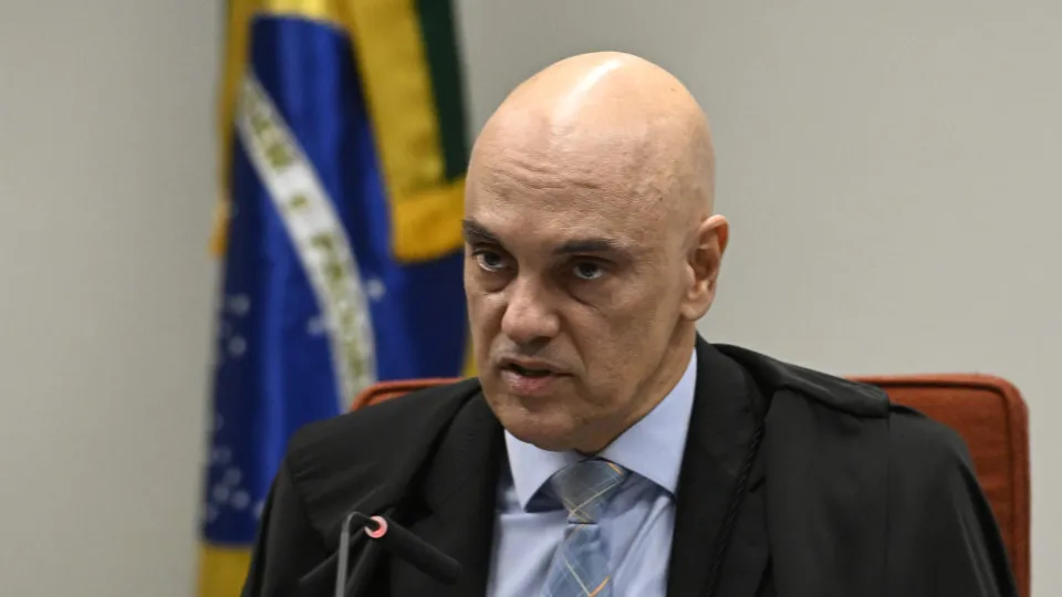 Moraes vota para condenar 5 da cúpula da PM-DF no 8/1 acusada de omissão