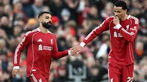 Na volta de Salah, Ekitike brilha e dá vitória ao Liverpool contra o Brighton na Premier League