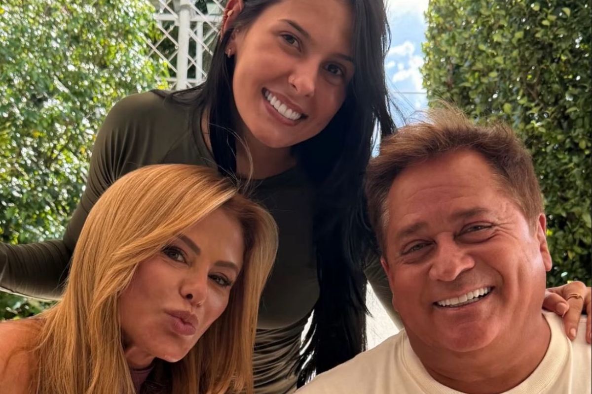 Ana Castela passa domingo em almoço com a família de Zé Felipe