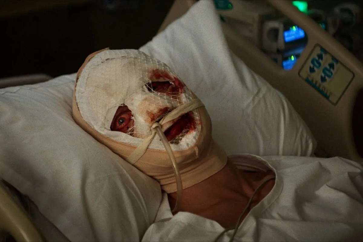 Cara-de-Barro: primeiro terror da DC Studios ganha teaser macabro. Assista