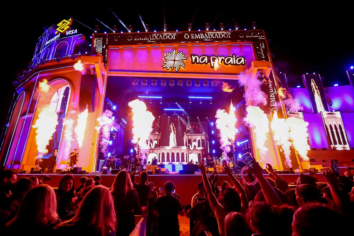 Confira o line-up completo do festival Na Praia 2026